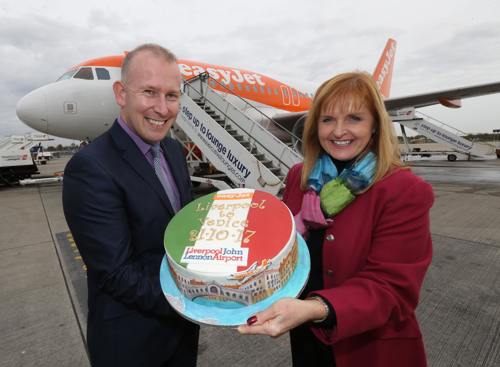 Celebrating easyJet's inaugural flight to Venice